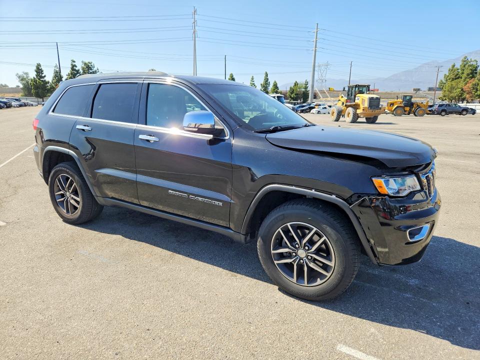 68448206 :رقم المزاد ، 1C4RJEBG5JC447368 vin ، 2018 Jeep Grand Cherokee مزاد بيع