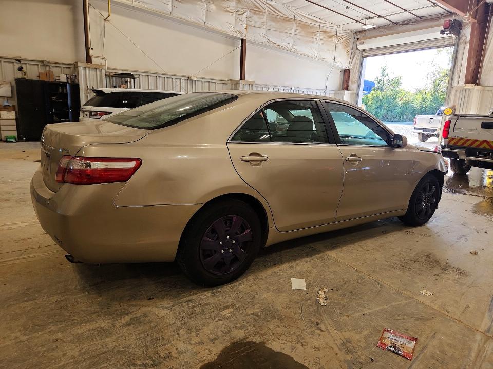 68829636 :رقم المزاد ، 4T4BE46KX7R003308 vin ، 2007 Toyota Camry مزاد بيع