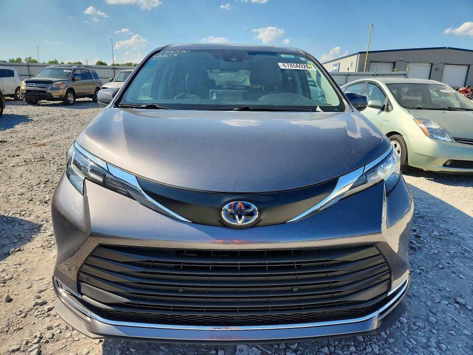 Продаж на аукціоні авто 2023 Toyota Sienna, vin: 5TDYRKEC7PS158057, номер лоту: 67856926