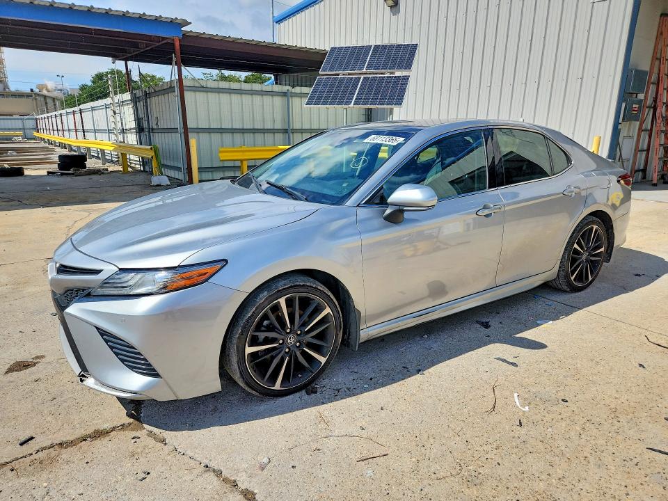 Aukcja sprzedaży 2018 Toyota Camry, vin: 4T1B61HK2JU106863, numer aukcji: 68113366
