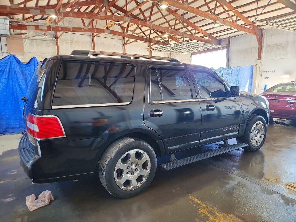 2014 Lincoln Navigator მანქანა იყიდება აუქციონზე, vin: 5LMJJ2J54EEL08590, აუქციონის ნომერი: 70772296