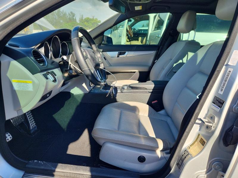 2013 Mercedes-benz C მანქანა იყიდება აუქციონზე, vin: WDDGF4HBXDG094224, აუქციონის ნომერი: 70533686