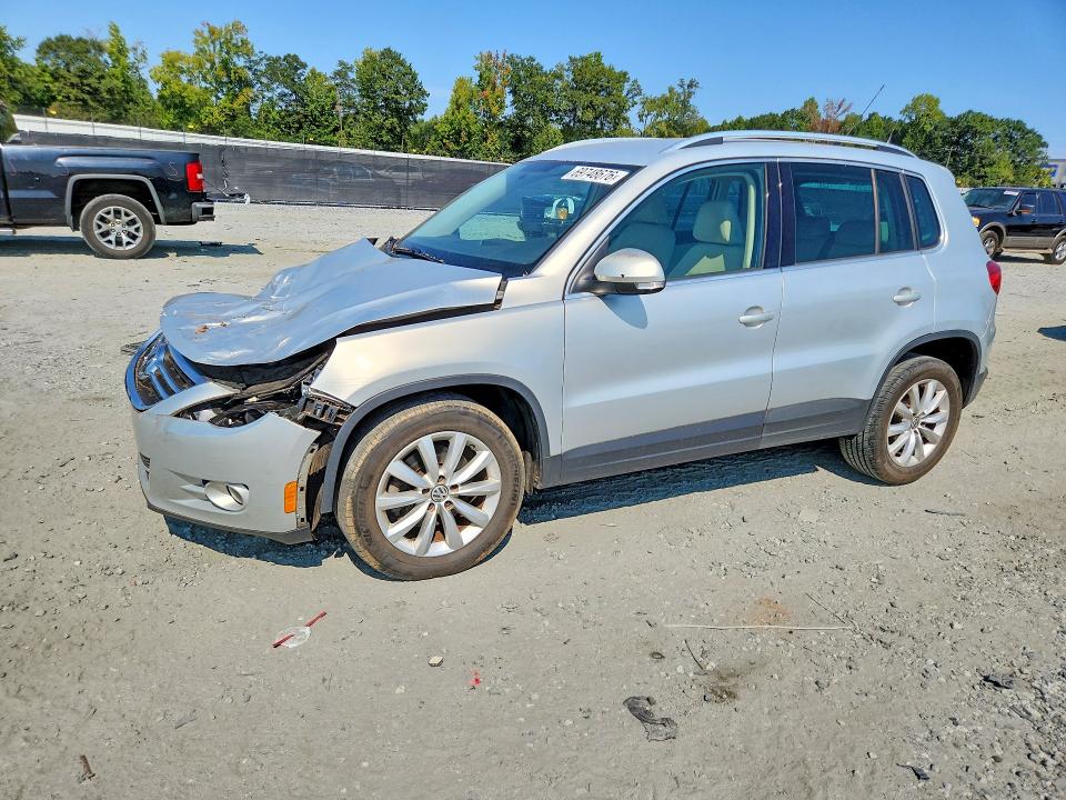 Продажа на аукционе авто 2011 Volkswagen Tiguan, vin: WVGAV7AX8BW522364, номер лота: 69748676