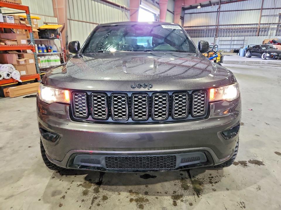 70245556 :رقم المزاد ، 1C4RJEAG7JC442626 vin ، 2018 Jeep Grand Cherokee مزاد بيع