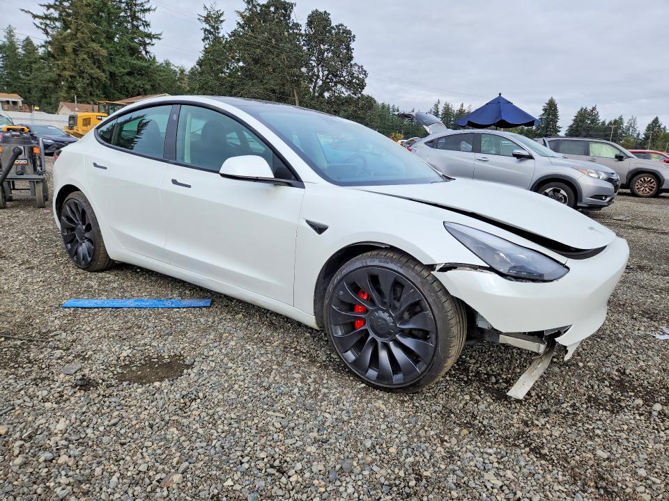 67017456 :رقم المزاد ، 5YJ3E1EC5NF163825 vin ، 2022 Tesla Model 3 مزاد بيع