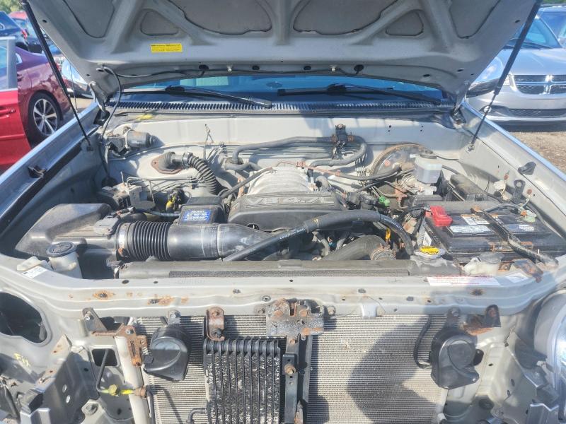 69424626 :رقم المزاد ، 5TBDT441X4S441777 vin ، 2004 Toyota Tundra مزاد بيع