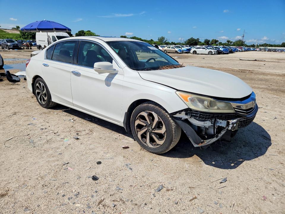 2016 Honda Accord მანქანა იყიდება აუქციონზე, vin: 1HGCR3F83GA002574, აუქციონის ნომერი: 68594906