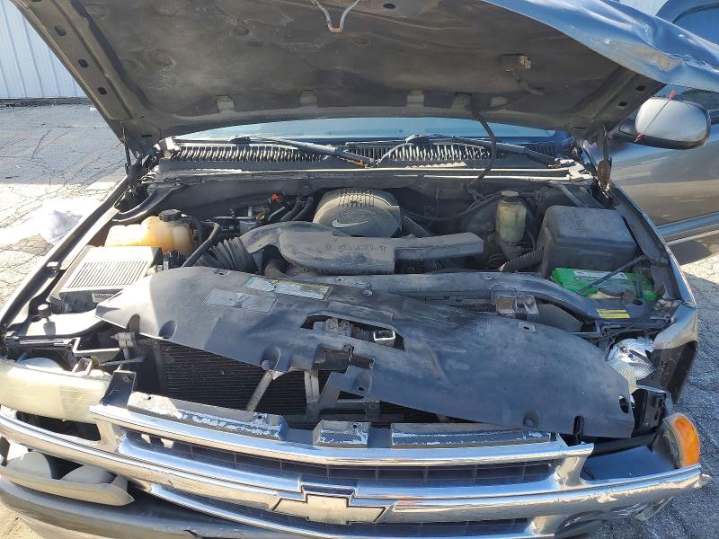 Продажа на аукционе авто 2001 Chevrolet Suburban, vin: 3GNFK16T71G236256, номер лота: 68840766