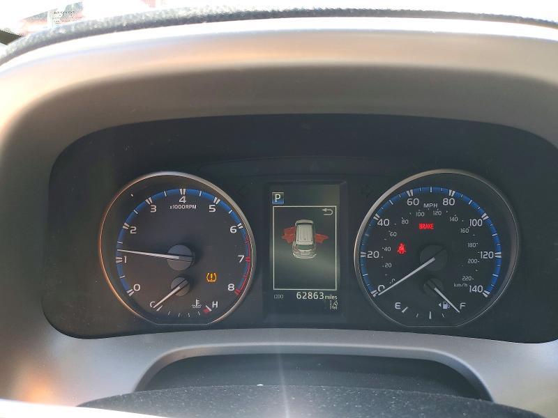 Продаж на аукціоні авто 2017 Toyota Rav4, vin: 2T3RFREV0HW616545, номер лоту: 69364836