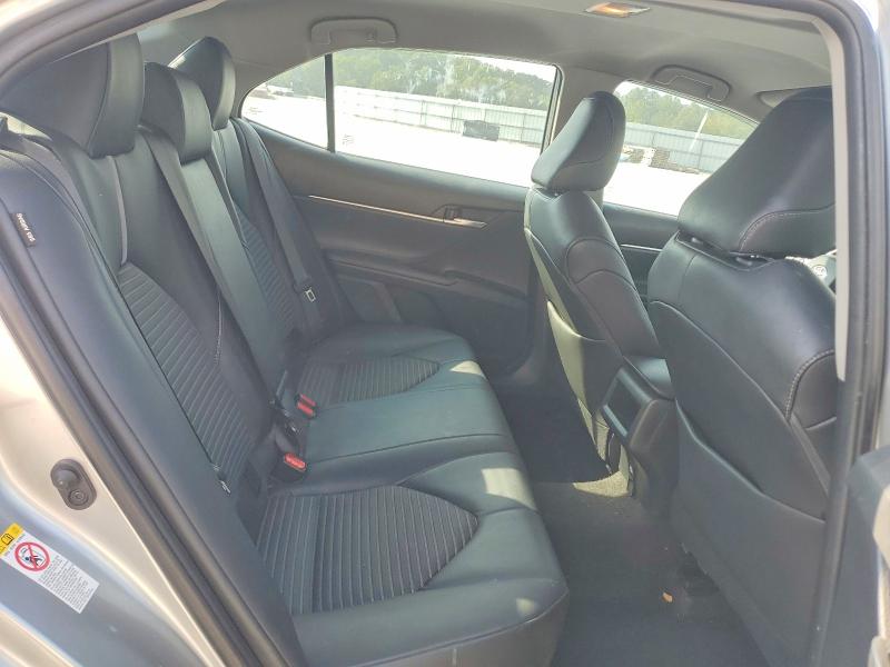 Продаж на аукціоні авто 2018 Toyota Camry, vin: 4T1B11HK7JU077164, номер лоту: 69786676