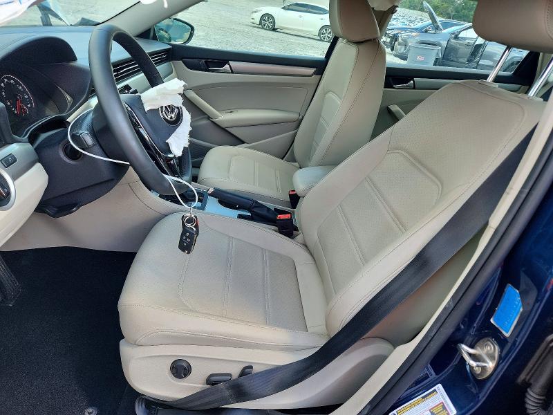 67411126 :رقم المزاد ، 1VWSA7A31MC016975 vin ، 2021 Volkswagen Passat مزاد بيع