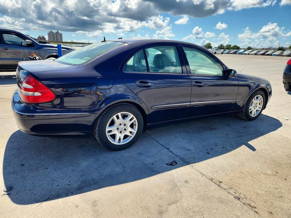 71198596 :رقم المزاد ، WDBUF26J06A962893 vin ، 2006 Mercedes-benz E مزاد بيع
