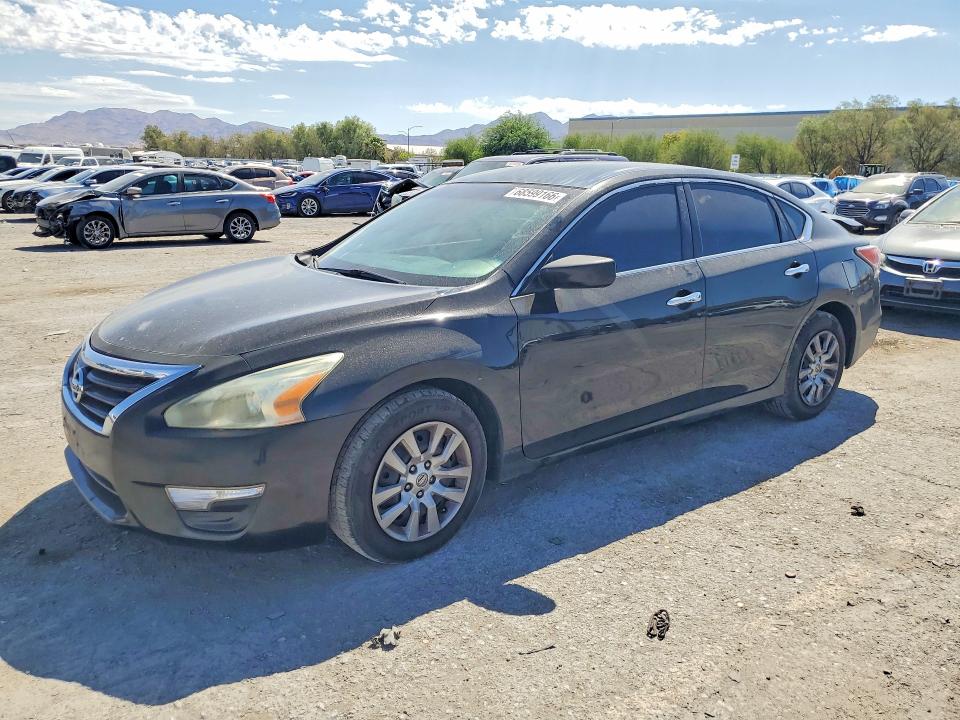 2015 Nissan Altima მანქანა იყიდება აუქციონზე, vin: 1N4AL3AP1FC138247, აუქციონის ნომერი: 68599166