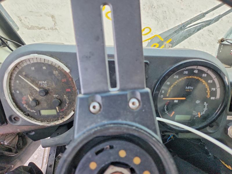 67975006 :رقم المزاد ، 1M2AV17C8DM010359 vin ، 2013 Mack Mru633 مزاد بيع