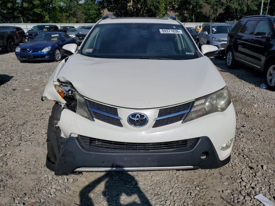 69371836 :رقم المزاد ، JTMDFREV9FD156919 vin ، 2015 Toyota Rav4 مزاد بيع