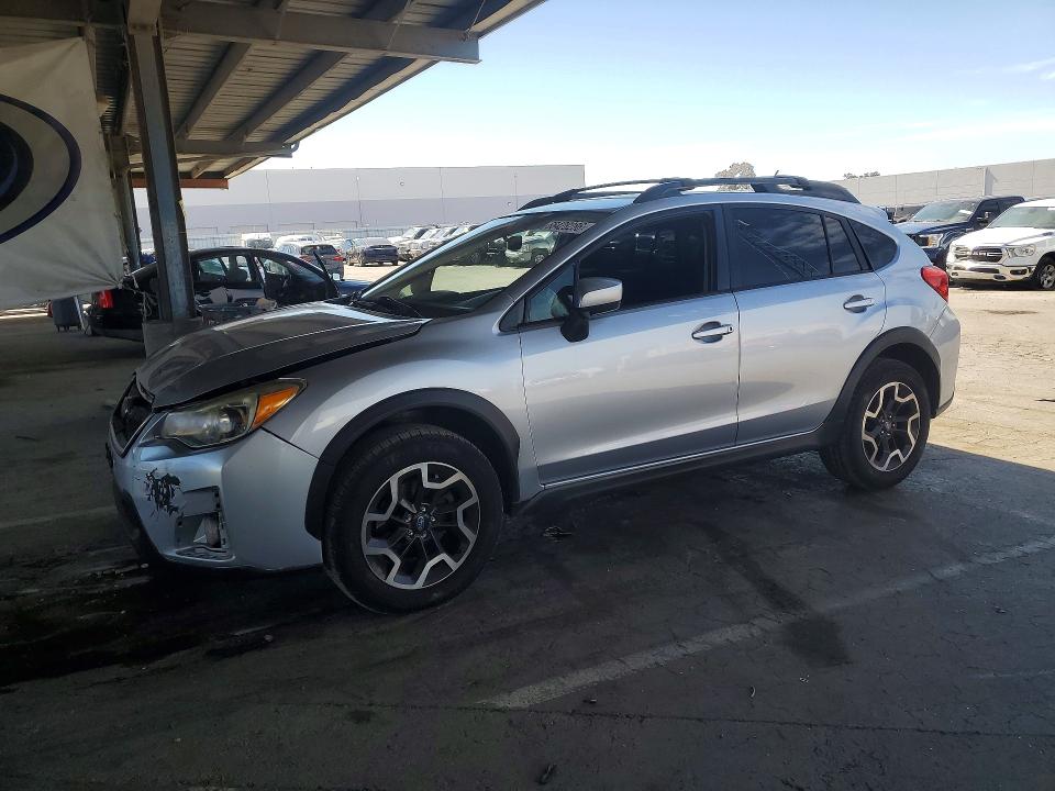 68428286 :رقم المزاد ، JF2GPABC3H8214048 vin ، 2017 Subaru Crosstrek مزاد بيع