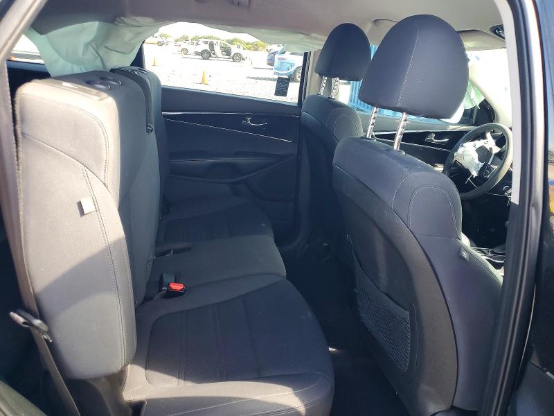 68670626 :رقم المزاد ، 5XYPG4A37KG577681 vin ، 2019 Kia Sorento مزاد بيع