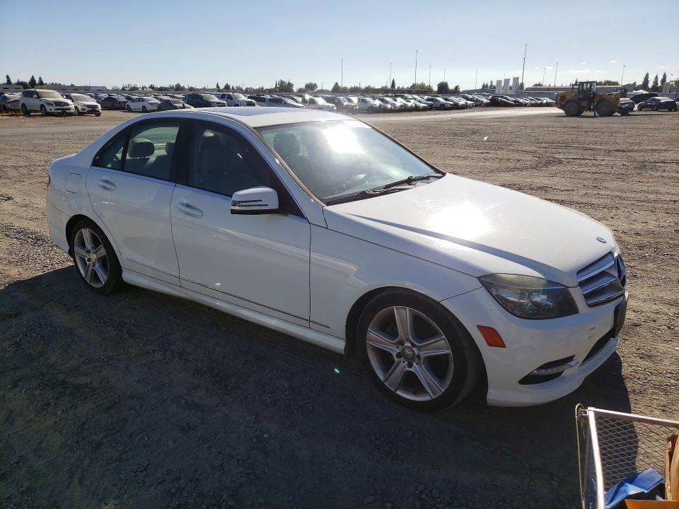 68028066 :رقم المزاد ، WDDGF5EB5BR176597 vin ، 2011 Mercedes-benz C مزاد بيع