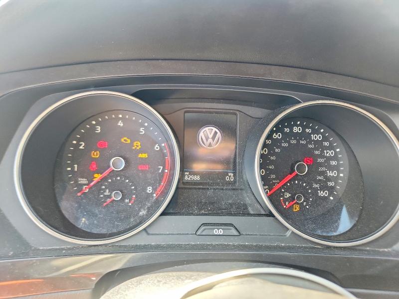 67979796 :رقم المزاد ، 3VV3B7AX0JM077138 vin ، 2018 Volkswagen Tiguan مزاد بيع
