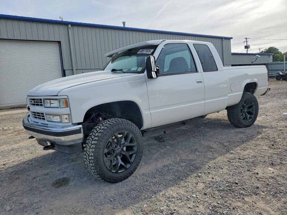 Auction sale of the 1994 Chevrolet Gmt-400, vin: 2GCEK19K7R1313297, lot number: 68577636