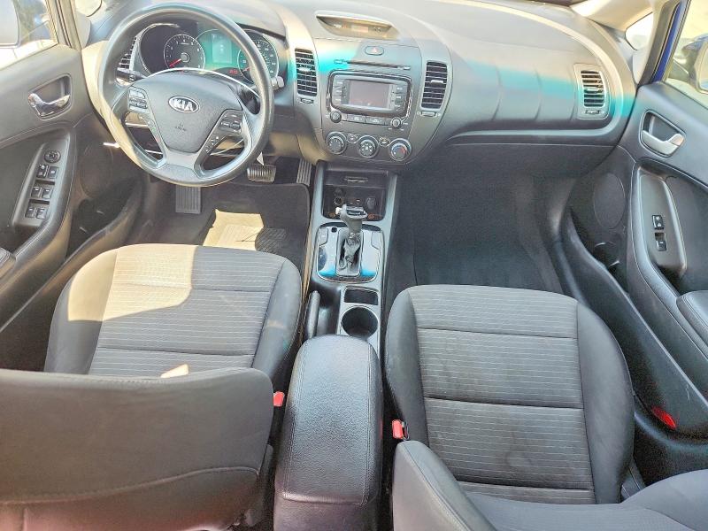 69851486 :رقم المزاد ، 3KPFL4A7XHE119536 vin ، 2017 Kia Forte مزاد بيع