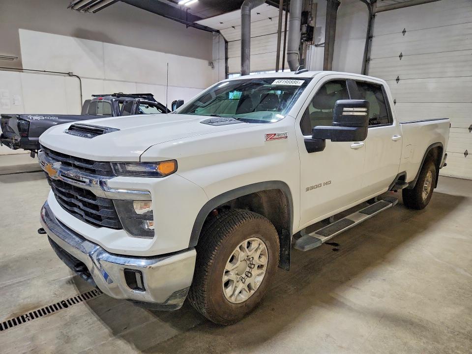 Продажа на аукционе авто 2024 Chevrolet Silverado, vin: 1GC4YTE70RF296732, номер лота: 68198886