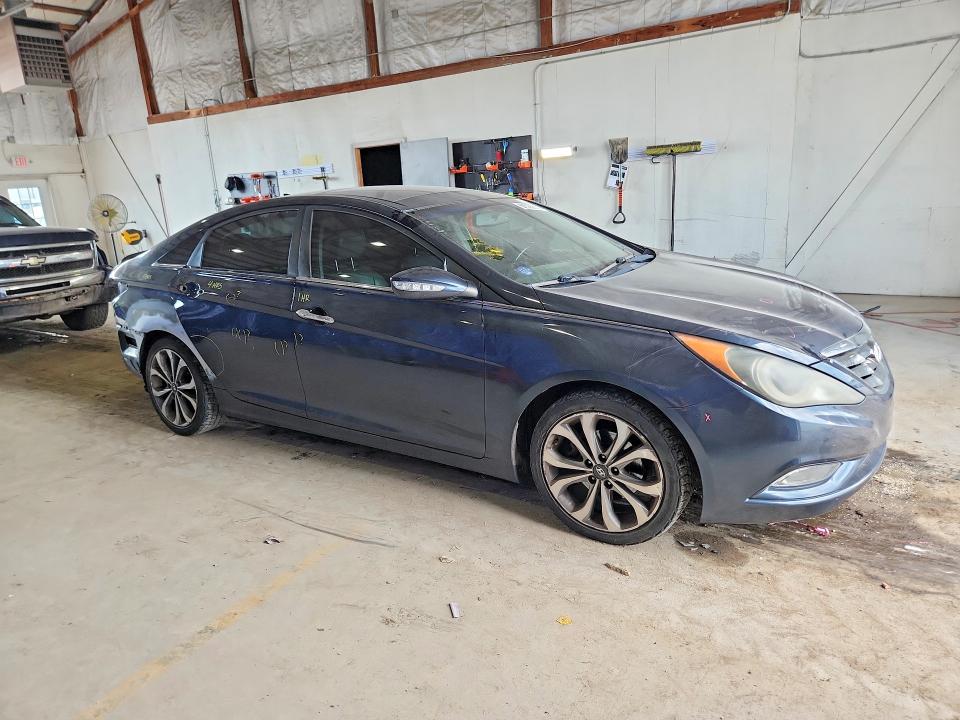 69310756 :رقم المزاد ، 5NPEC4AB1DH587449 vin ، 2013 Hyundai Sonata مزاد بيع