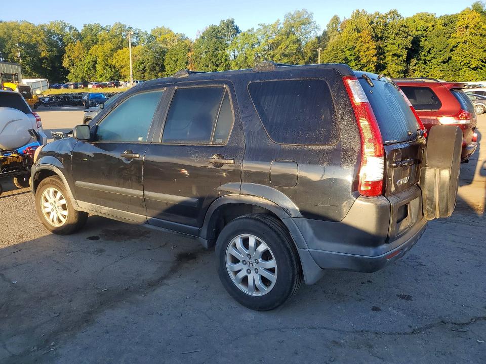 69122796 :رقم المزاد ، JHLRD78875C004912 vin ، 2005 Honda Cr-v مزاد بيع