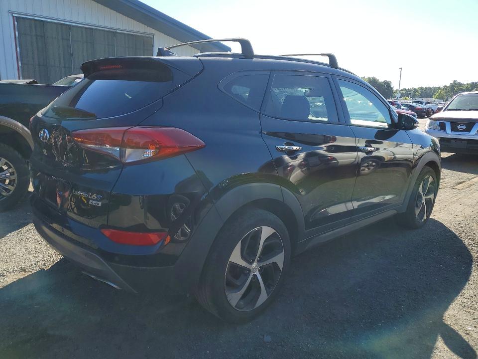 68218636 :رقم المزاد ، KM8J3CA21GU245885         vin ، 2016 Hyundai Tucson مزاد بيع