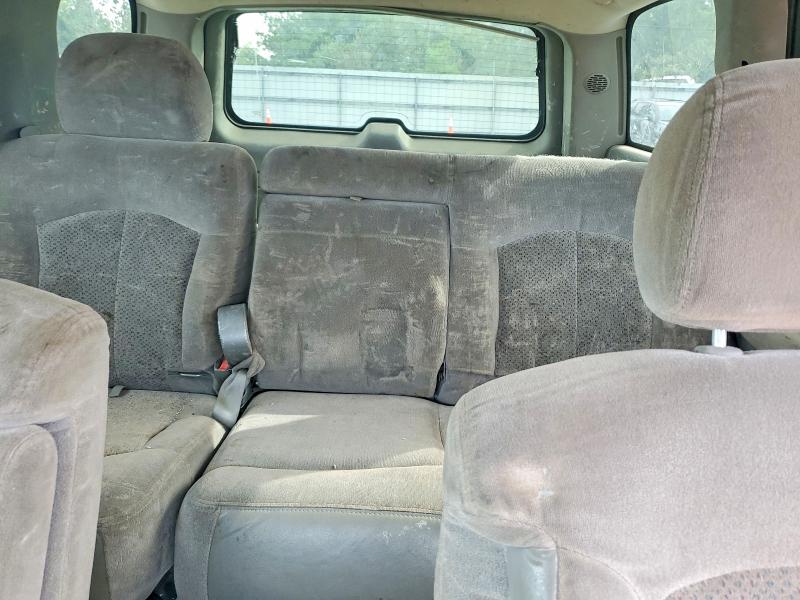 70124636 :رقم المزاد ، 1GNEK13Z62J275909 vin ، 2002 Chevrolet Tahoe مزاد بيع