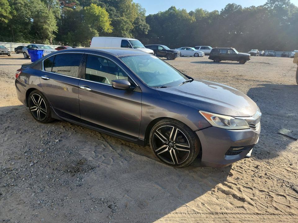 68917006 :رقم المزاد ، 1HGCR2F50HA030804 vin ، 2017 Honda Accord مزاد بيع