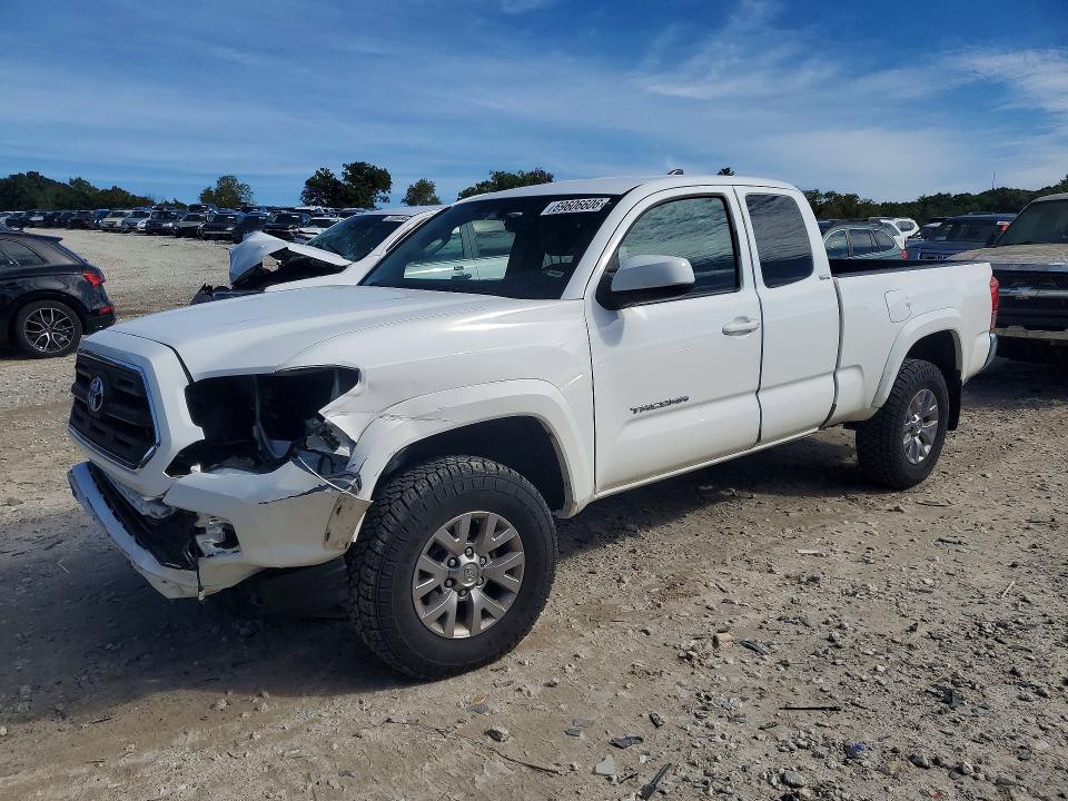 Aukcja sprzedaży 2017 Toyota Tacoma, vin: 5TFSZ5ANXHX076513, numer aukcji: 69606606