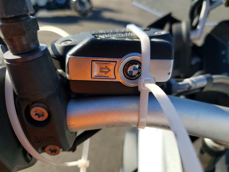 70678556 :رقم المزاد ، WB10M0300M6D99849 vin ، 2021 Bmw R 1250 مزاد بيع