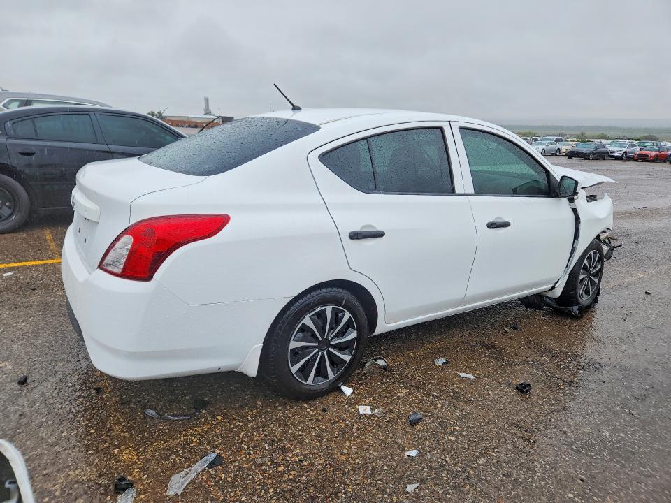 70001166 :رقم المزاد ، 3N1CN7AP9HL850553 vin ، 2017 Nissan Versa مزاد بيع