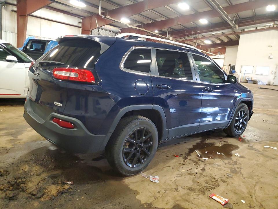 68202946 :رقم المزاد ، 1C4PJLCB8GW293759 vin ، 2016 Jeep Cherokee مزاد بيع