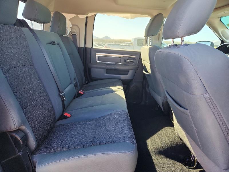67536316 :رقم المزاد ، 3C6UR5MJ7JG161392 vin ، 2018 Ram 2500 مزاد بيع