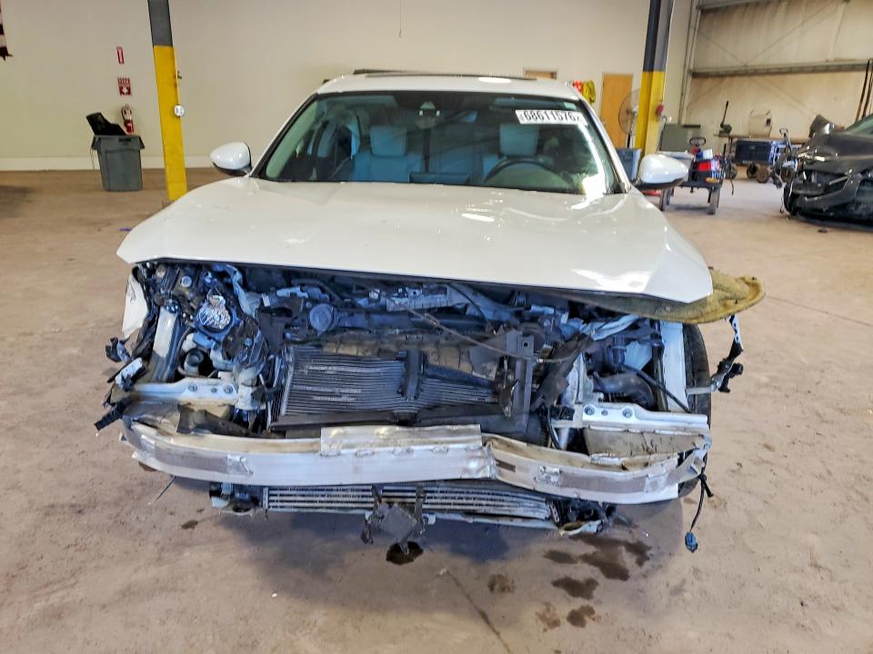 Продаж на аукціоні авто 2018 Honda Accord, vin: 1HGCV1F57JA083267, номер лоту: 68611576