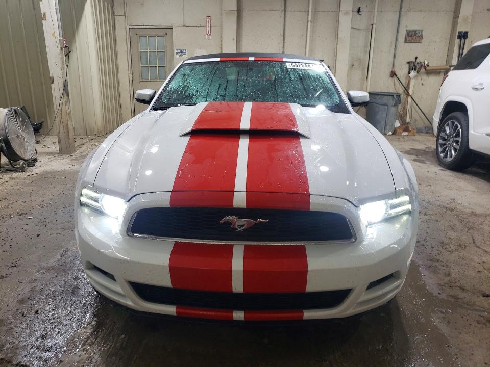 69284436 :رقم المزاد ، 1ZVBP8EM6E5289620 vin ، 2014 Ford Mustang مزاد بيع