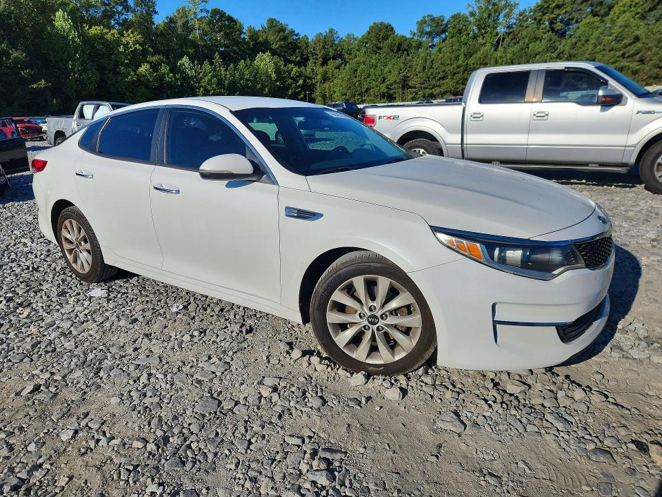 68487026 :رقم المزاد ، 5XXGT4L34JG268620 vin ، 2018 Kia Optima مزاد بيع