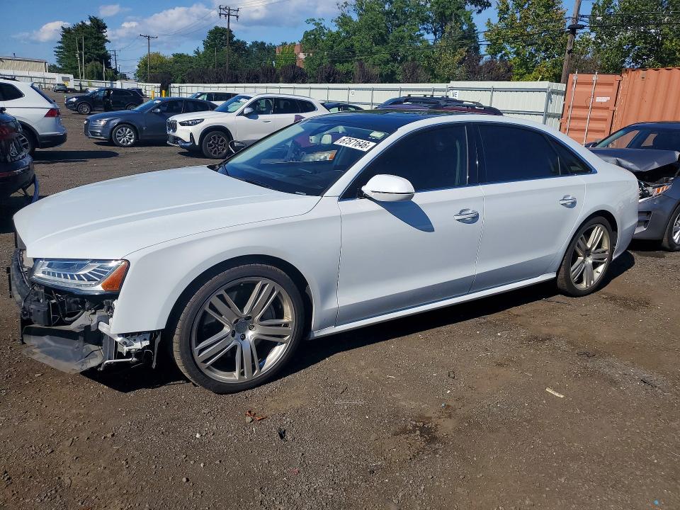 67571646 :رقم المزاد ، WAU43AFD9GN005202 vin ، 2016 Audi A8 مزاد بيع