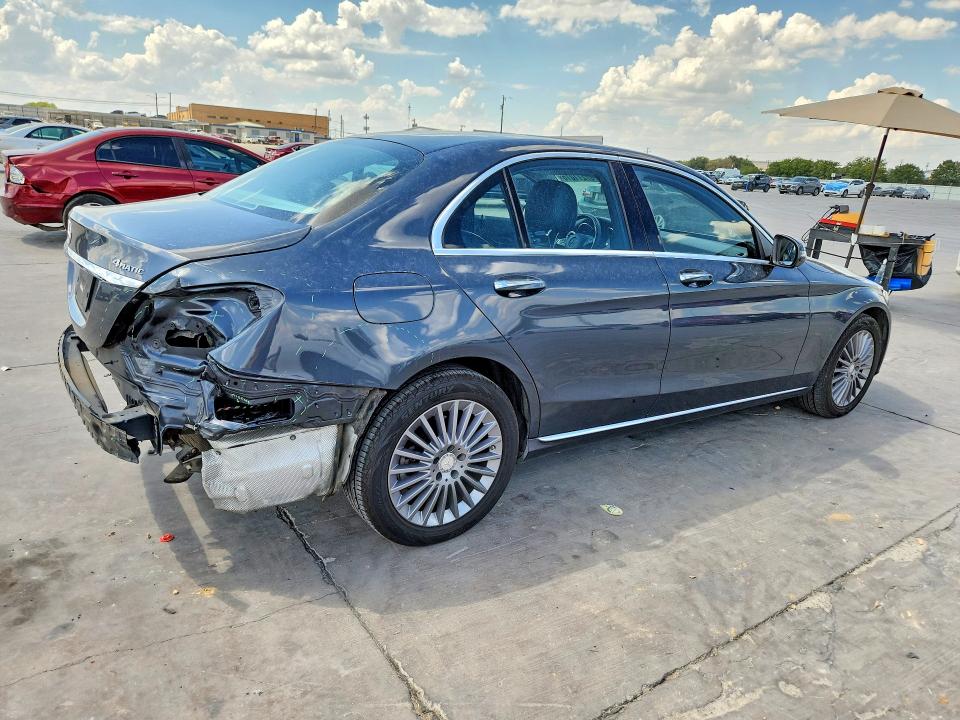 67271016 :رقم المزاد ، 55SWF4KB0GU131115 vin ، 2016 Mercedes-benz C مزاد بيع