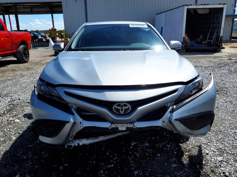 Продаж на аукціоні авто 2024 Toyota Camry, vin: 4T1G11AK7RU204054, номер лоту: 68302946
