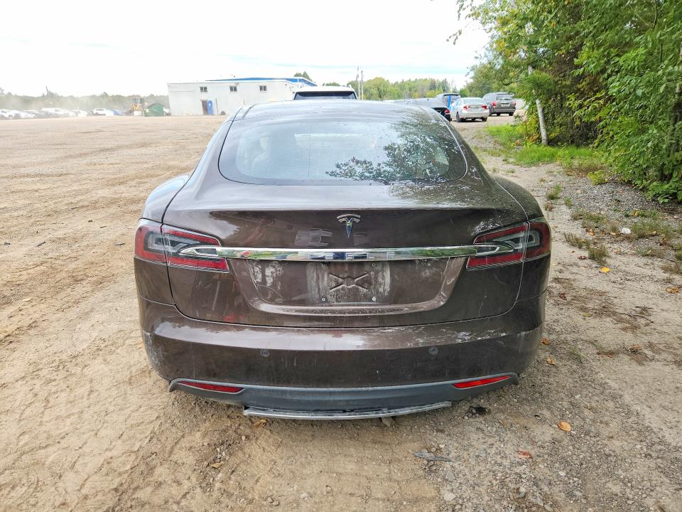 Продажа на аукционе авто 2014 Tesla Model S, vin: 5YJSA1H2XEFP65050, номер лота: 69520496