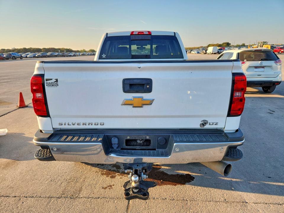 70130646 :رقم المزاد ، 1GC1KWE82GF300923 vin ، 2016 Chevrolet Silverado مزاد بيع
