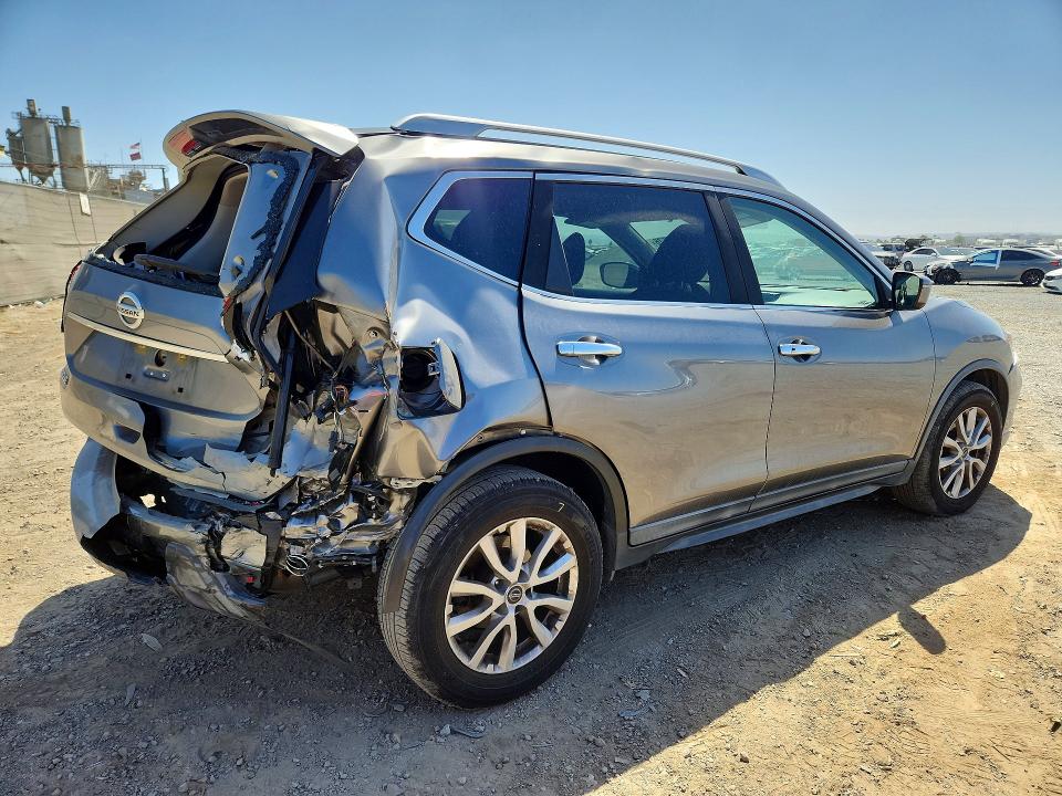 68989676 :رقم المزاد ، KNMAT2MT4JP580082 vin ، 2018 Nissan Rogue مزاد بيع