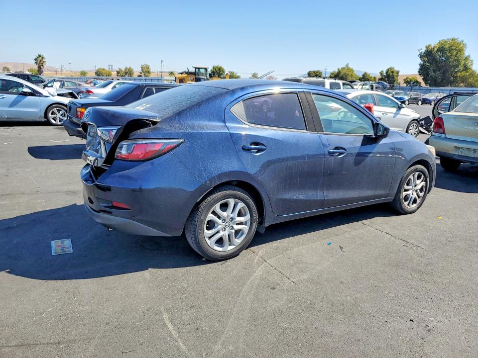 Aukcja sprzedaży 2017 Toyota Yaris Ia, vin: 3MYDLBYV0HY164372, numer aukcji: 70077806