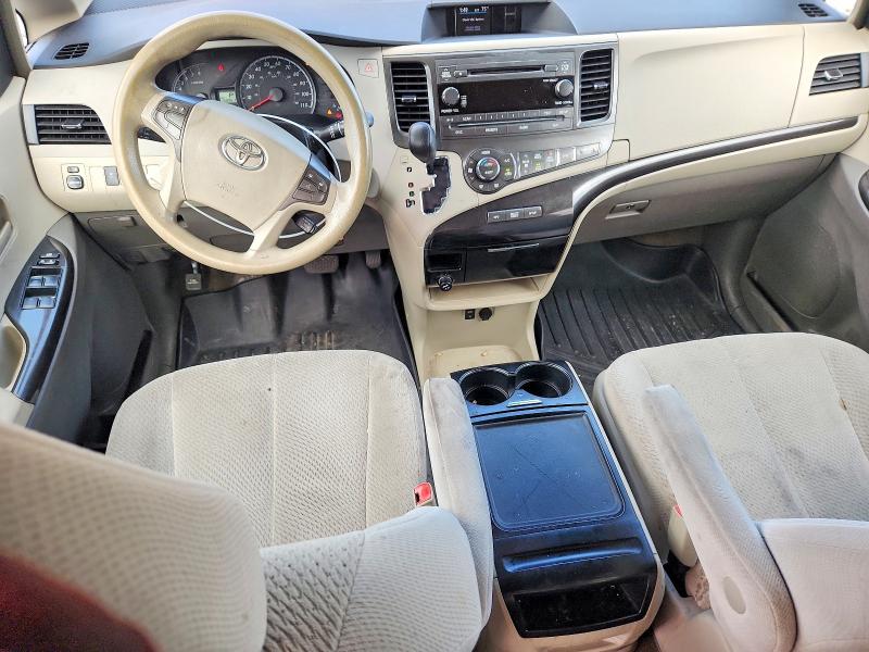 69997756 :رقم المزاد ، 5TDKK3DC1DS389954 vin ، 2013 Toyota Sienna مزاد بيع