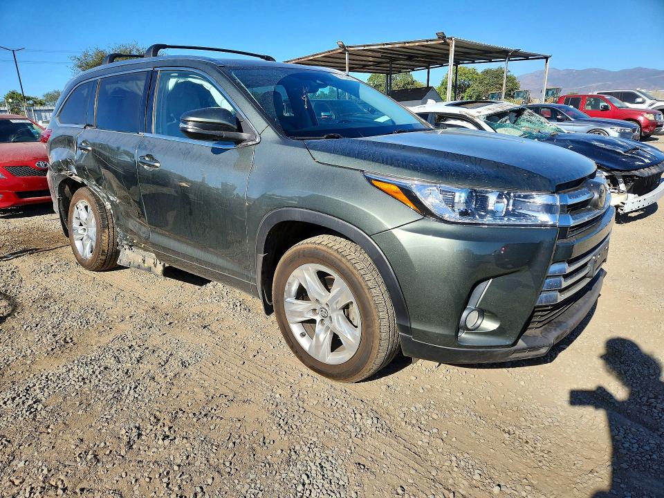 Продажа на аукционе авто 2017 Toyota Highlander, vin: 5TDDZRFH6HS400856, номер лота: 67453686