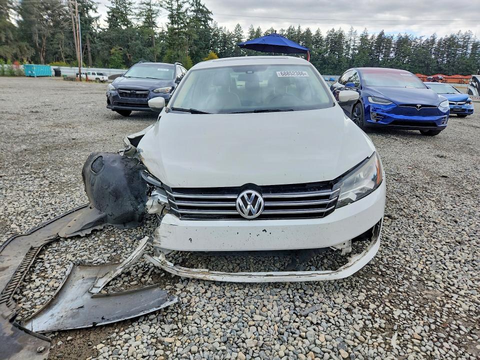 68852386 :رقم المزاد ، 1VWBN7A37DC069524 vin ، 2013 Volkswagen Passat مزاد بيع