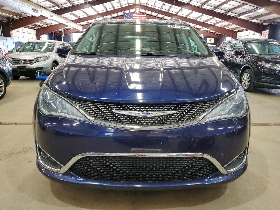 Auction sale of the 2019 Chrysler Pacifica, vin: 2C4RC1BG6KR603543, lot number: 70237596